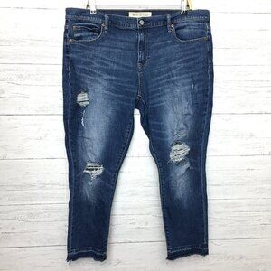 Gap 1969 Women's Jeans Best Girlfriend Distressed Frayed Hems size 33 length 26"